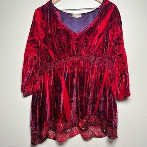 Energe Women Top 3X Red Velvet Burnout Empire Waist Half Sleeve Sequins Art‎